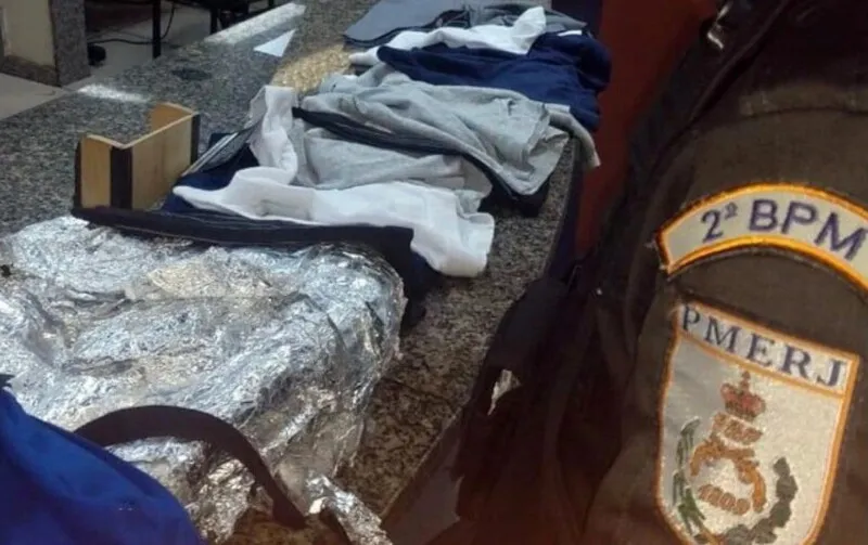 Com o suspeito, foram encontradas as cuecas furtadas