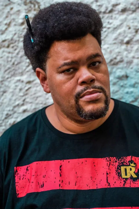 O ator divulgou a notícia em seu Instagram 