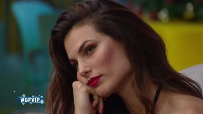 Dayane Mello vem recebendo ataques do público e de participantes em um reality show italiano