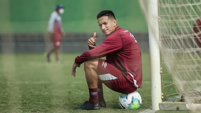 Dodi é um dos destaques do Fluminense e se firmou como volante titular da equipe em 2020