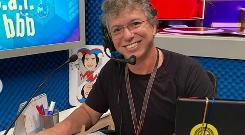 “Aquecendo as turbinas dessa nave”, escreve na legenda da publicação.