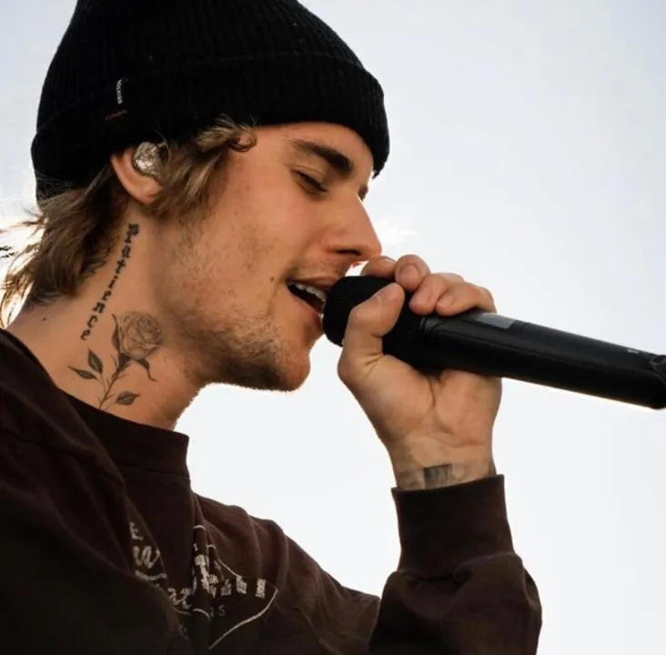 Justin Bieber, de 26 anos, estuda para se tornar ministro da igreja Hillsong