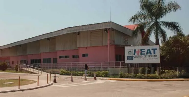 O homem de 55 anos foi encaminhado para o Hospital Estadual Alberto Torres (Heat), no Colubandê