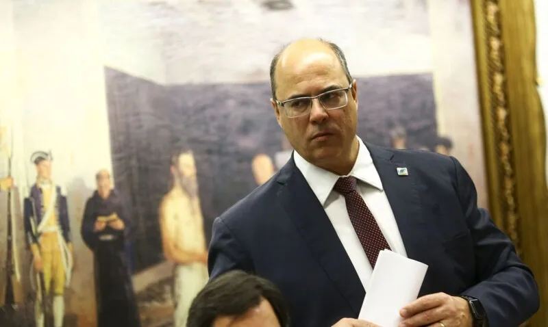 Imagem ilustrativa da imagem RJ: acusado de corrupção, Witzel não consultou área técnica da Saúde