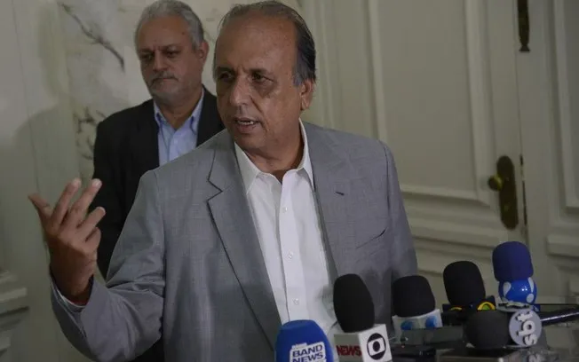 Atualmente, ele está sendo investigado por corrupção