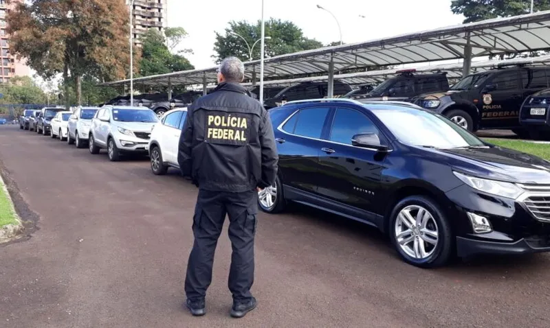 A operação ocorre em 14 estados