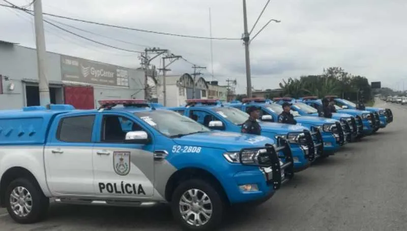No ano de 2018, quando ocorreram as últimas eleições municipais, cerca de 438 pessoas reclamaram das pressões dos milicianos no entorno das zonas eleitorais no município do Rio