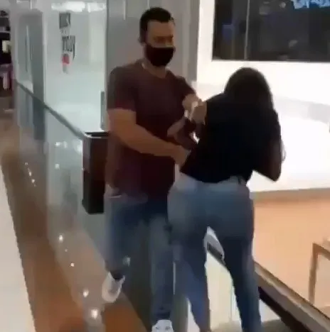 A vítima contou que o marido costumava ser muito ciumento e possessivo e a proibia de sair de casa