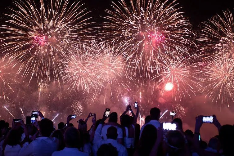 Uma das surpresas para esse Réveillon, será a homenagem para as vítimas do Covid-19