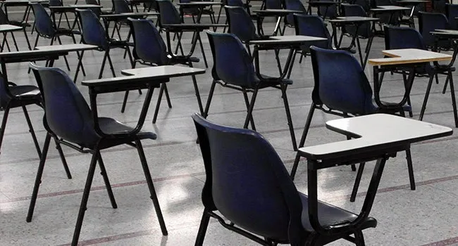 Também não haverá atividades pedagógicas nas escolas da rede estadual de ensino localizadas na capital e em Angra dos Reis; Duque de Caxias; Magé; Mesquita; Nilópolis; Nova Iguaçu; Porto Real e Seropédica, que estão agora em estágio laranja de contágio