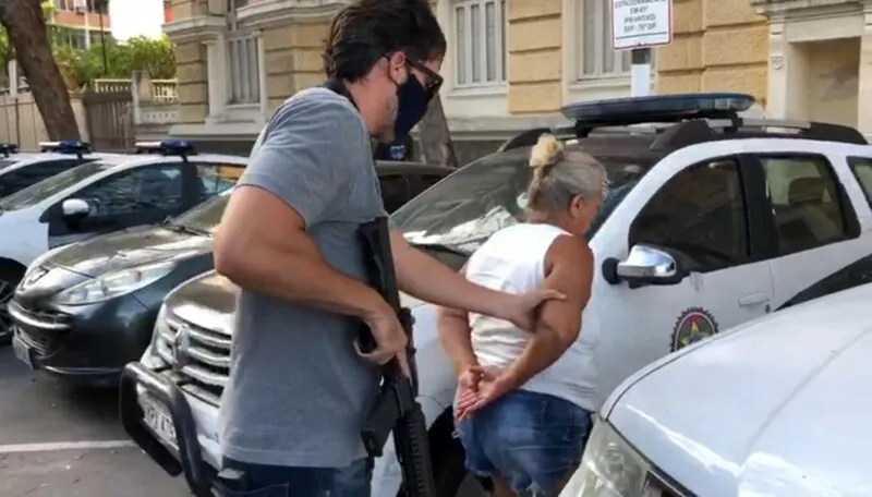 De acordo com testemunhas ouvidas durante as investigações, Maria do Amparo chegou a perder mais de 100 mil reais em uma só noite, em apostas em um bingo clandestino