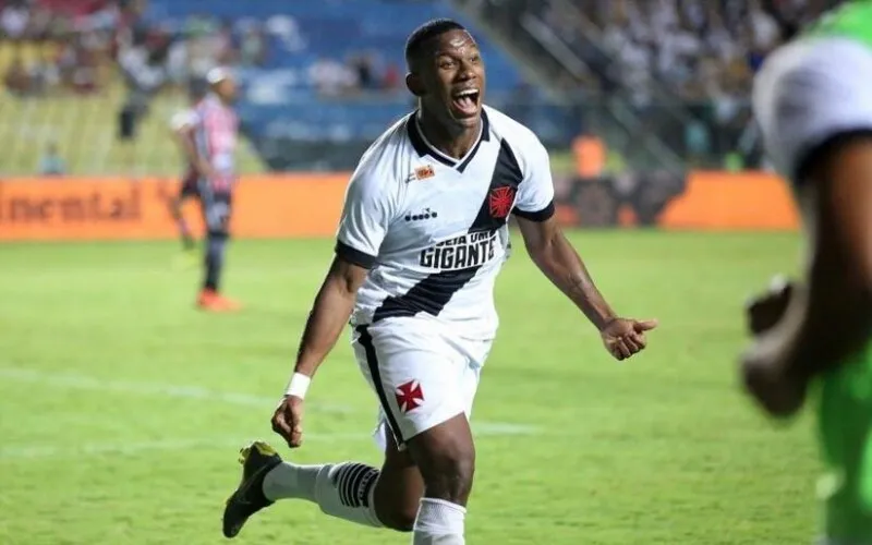 Foram oito gols em 64 partidas 