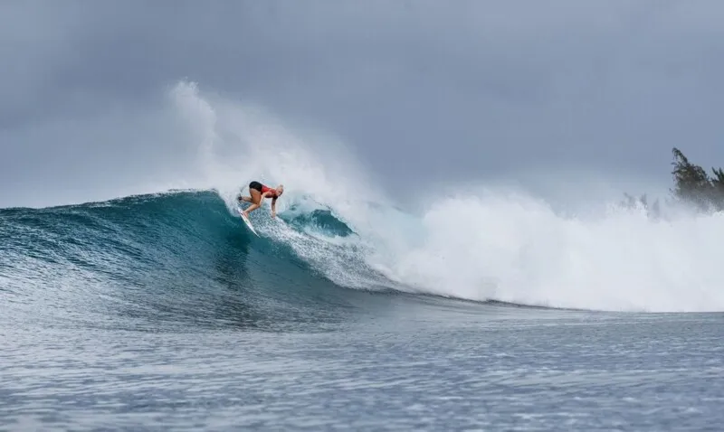 Imagem ilustrativa da imagem Surfe: após ataque de tubarão, WSL decide levar Maui Pro para Pipeline