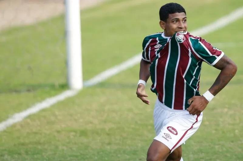 John Kennedy é uma das maiores jóias da base do Fluminense