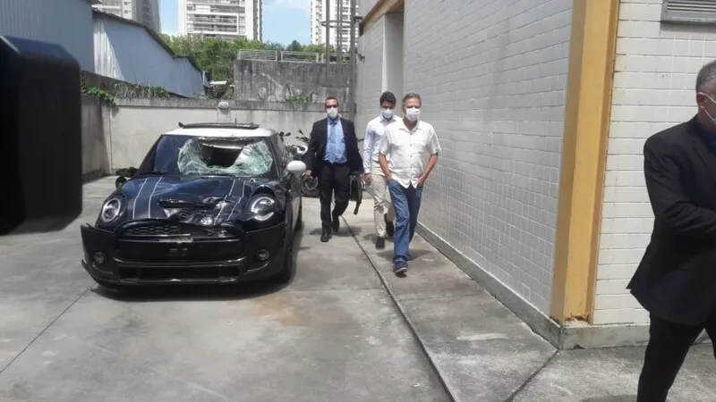 O atleta nega que estava em alta velocidade quando atropelou o casal