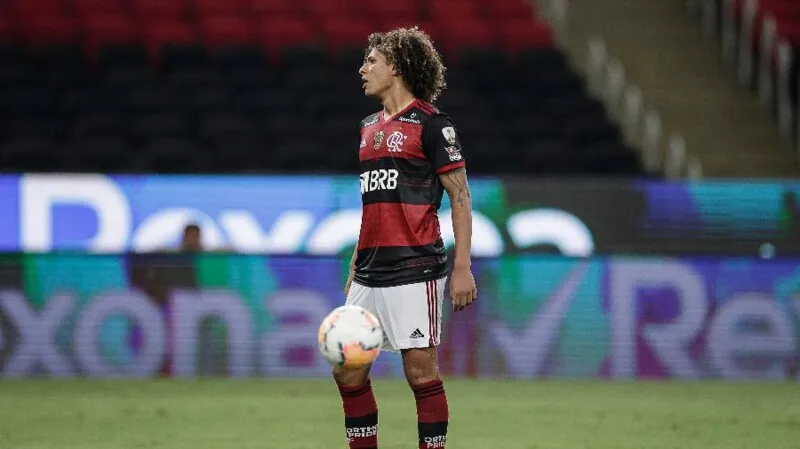 Willian Arão pode parar no Benfica a pedido de Jorge Jesus