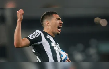 Só alegria!: Botafogo vence e sai na frente por vaga na 'Sula'