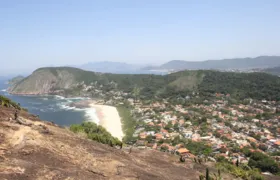 Costão de Itacoatiara: Beleza natural e aventura à beira mar