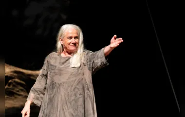 Vera Holtz está de volta a Niterói com 'Ficções' no Teatro da UFF