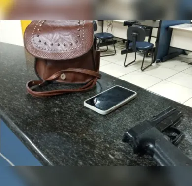 Homem é preso após roubar mulher em Piratininga, Niterói