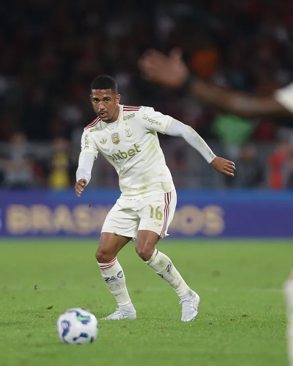 Samuel Lino estreou e foi um dos destaques do time