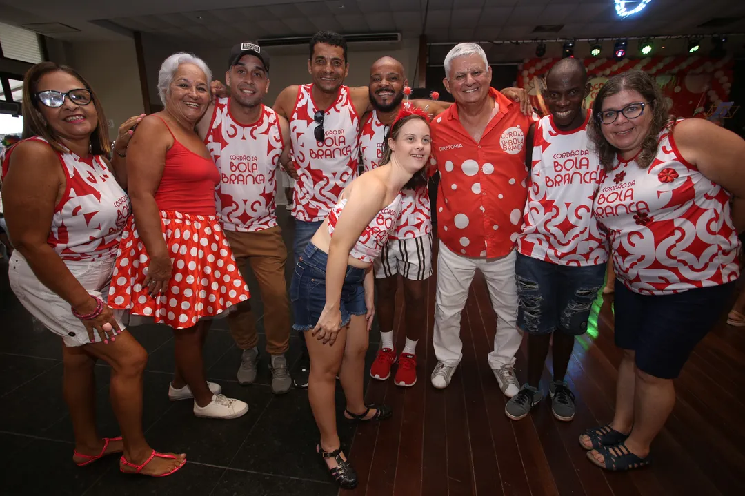 Bola Branca é um tradicional bloco de carnaval de Niterói