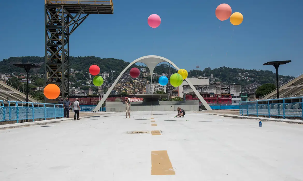 O Carnaval 2026 das escolas do Grupo Especial acontecerá nos dias 15, 16 e 17 de fevereiro