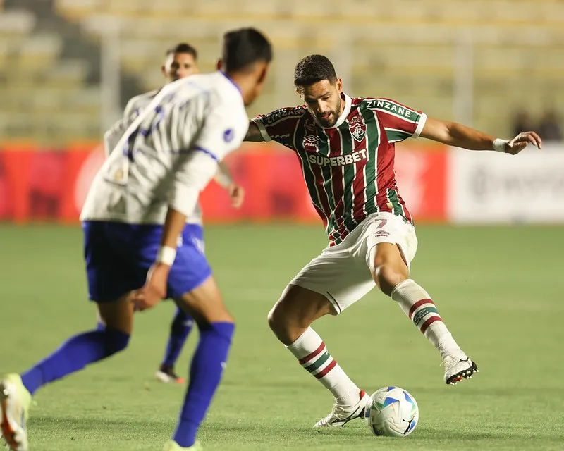 Renato Augusto não conseguiu desempenhar bem com a camisa do Tricolor