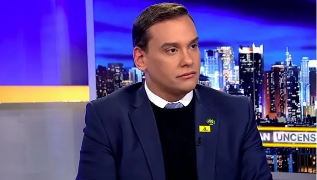 George Santos recebeu sentença de sete anos de prisão nos Estados Unidos