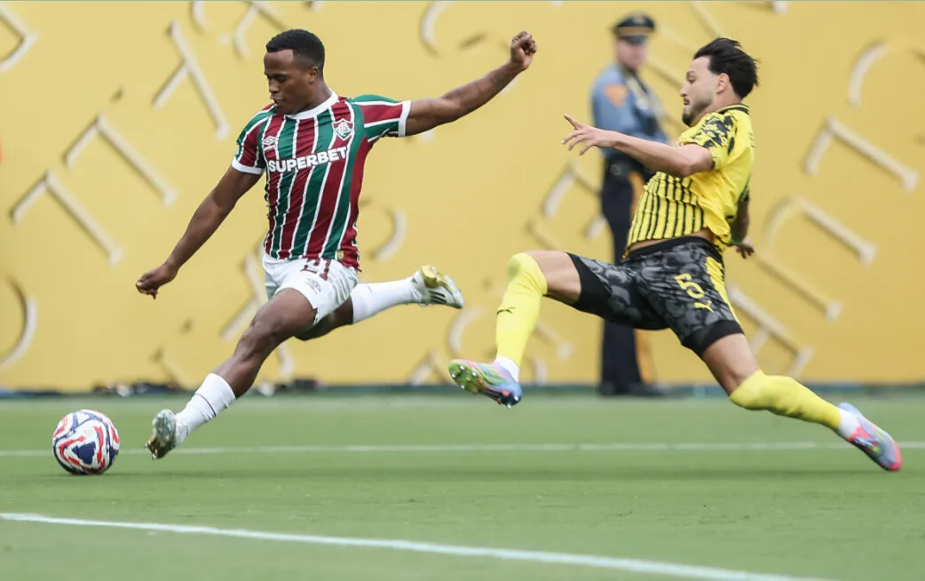 Fluminense domina o Borussia, mas apenas no empate com o time alemão
