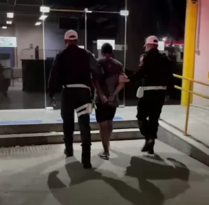 O criminoso foi encaminhado à 126ª Delegacia de Polícia (126ª DP)