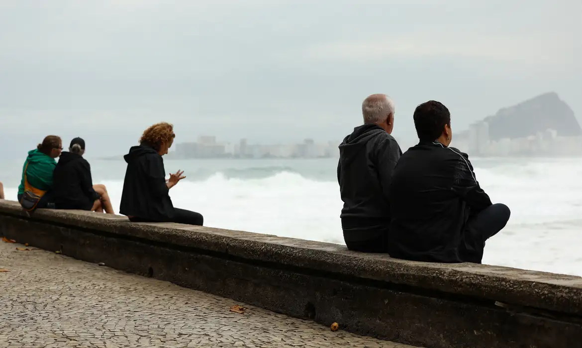 A Marinha do Brasil emitiu aviso de ressaca