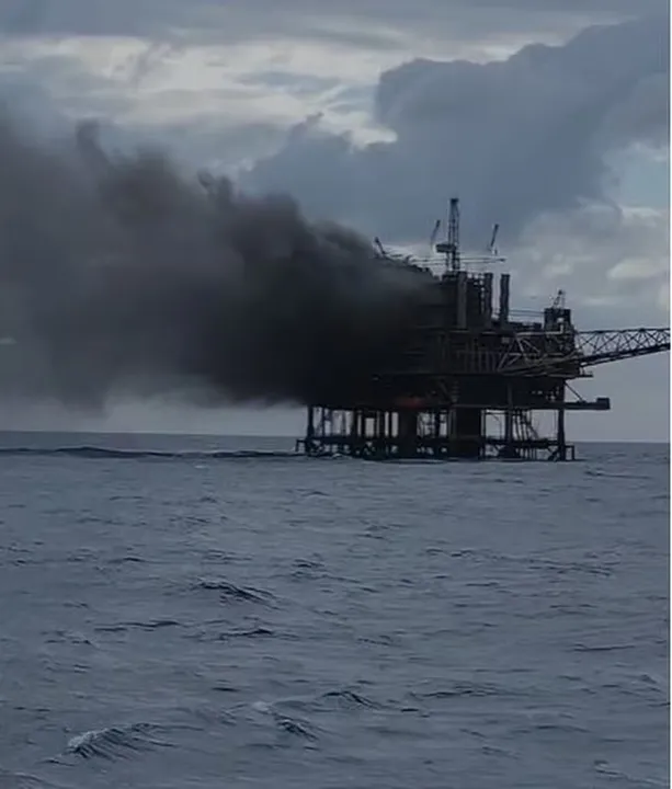 O incidente foi registrado por navio próximos da plataforma de petróleo
