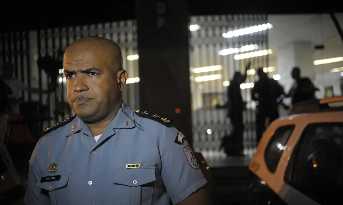 O tenente-coronel Ivan Souza Blaz Júnior, da Polícia Militar do Rio de Janeiro, foi denunciado nesta quinta-feira (3)