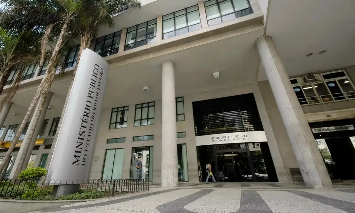 A operação é deflagrada pelo Ministério Público do Estado do Rio de Janeiro (MPRJ)
