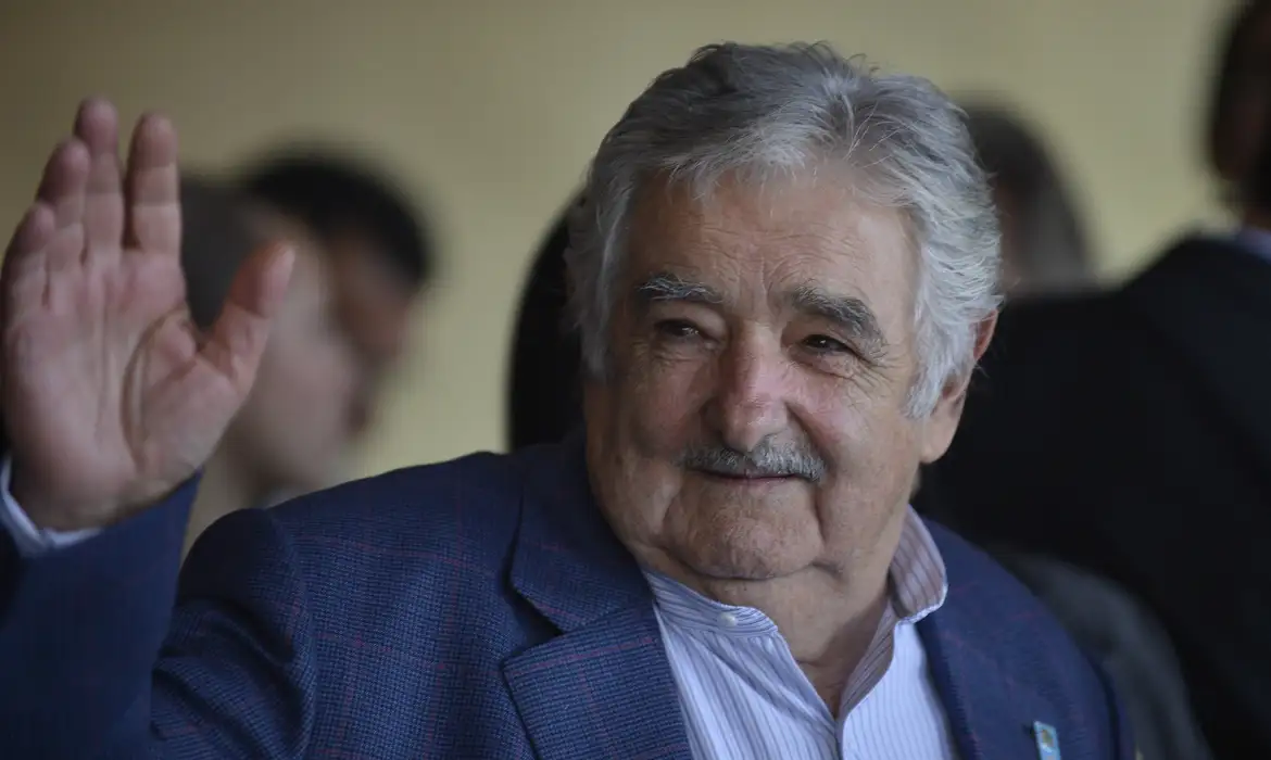 Político  liderou um dos principais grupos de guerrilha urbana do Uruguai e ficou preso por quase quinze anos durante ditadura no país