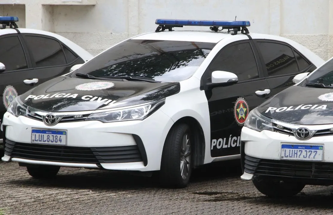 Os valores são oriundos do tráfico de drogas e da aquisição de armamentos de uso restrito
