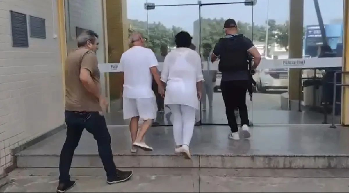 Casal foi preso na Rodovia RJ-106