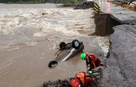 Chuvas obrigam quase 8 mil pessoas a deixarem suas casas no RS