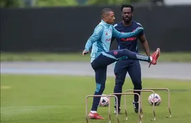 De La Cruz volta a sentir lesão no Flamengo e está fora do Mundial de Clubes