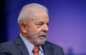 Lula chama Trump "para conversar" e reafirma que Brasil tenta negociar