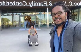Passageira com esclerose relata constrangimento em voo e especialistas apontam possível violação de direitos