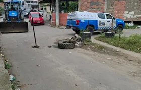 Policia Militar retira barricadas em comunidade do Mutondo, em São Gonçalo