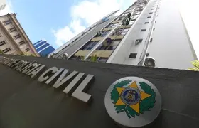 Polícia realiza ação contra esquema de tráfico de drogas e armas do Complexo do Viradouro, em Niterói