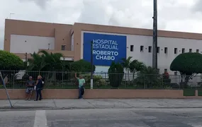 Colisão entre carro e moto deixa casal ferido na RJ-106