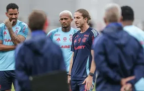 Treino do Flamengo em Atlantic City é suspenso por ameaça de raio e temporal