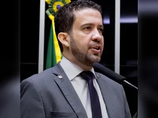 Conselho de Ética abre processo contra André Janones por discussão com Nikolas Ferreira