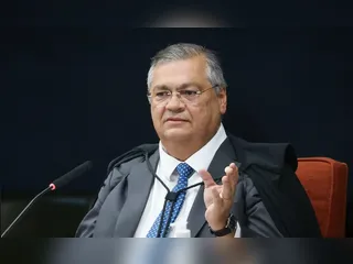 Dino vota pela condenação de Bolsonaro e mais sete; placar está 2 a 0