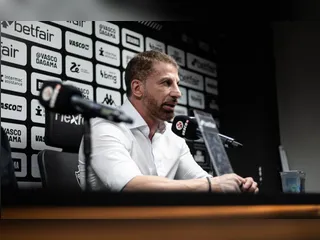 Diretoria do Vasco coloca busca por zagueiros como prioridade no mercado de transferências