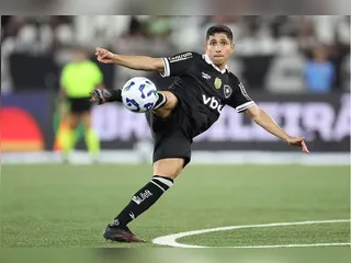Em documento, Botafogo diz que vendeu Savarino ao Lyon em 'ajuda' a clube francês